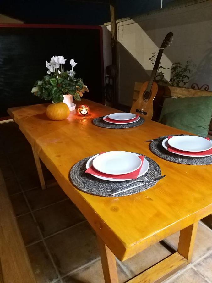 La Casa De Huespedes Apartment Puebla de Vallbona Luaran gambar